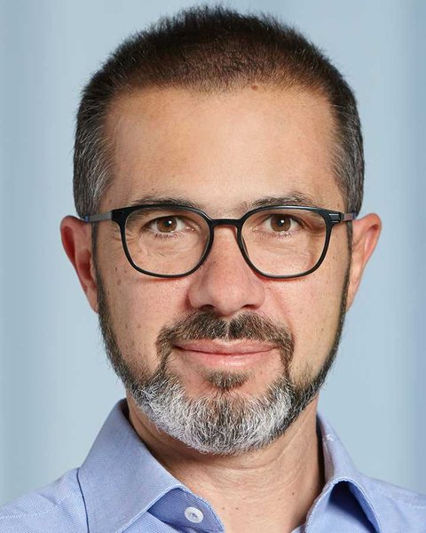 International Advanced Management Programme CAS-HSG Prof. Dr. Stefano Brusoni